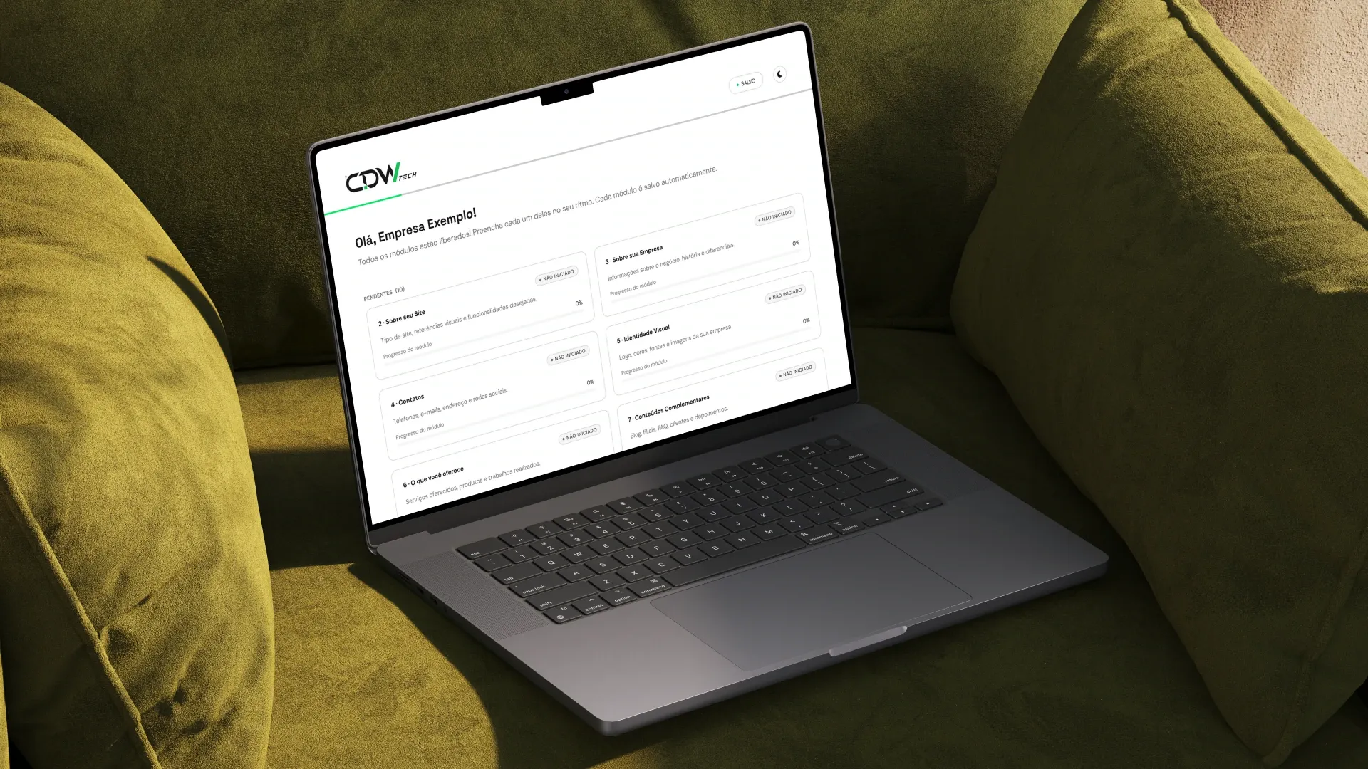 Ambiente do Cliente da CDW Tech em um notebook